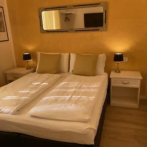 3* Bed & Breakfast Betty's House
